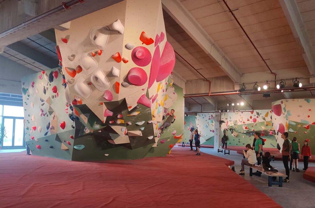 Roof bloc at Beest Boulders Amsterdam