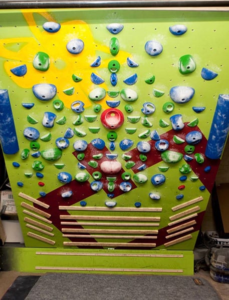 system board for training climbing